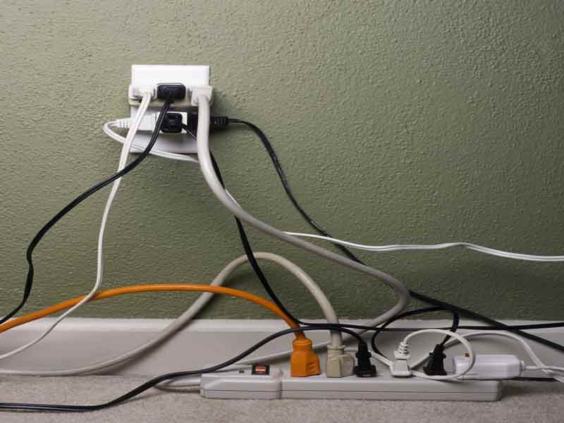 Extension Cord Usage: Do's and Don'ts.